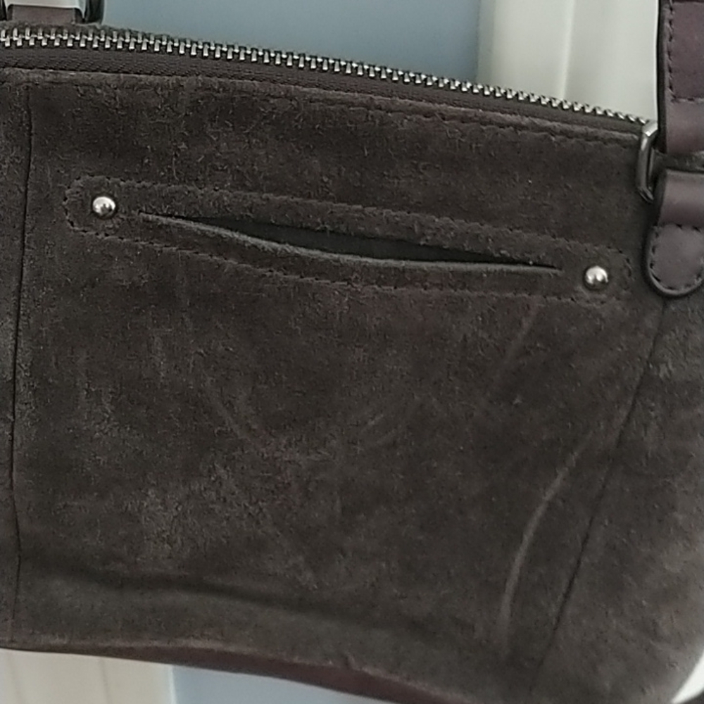 B.Makowsky Suede Leather Full Zip Wide Open Adjustable Crossbody Bag - Picture 13 of 15